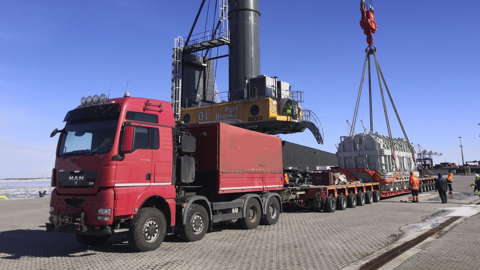 transportation of metal crane beams
